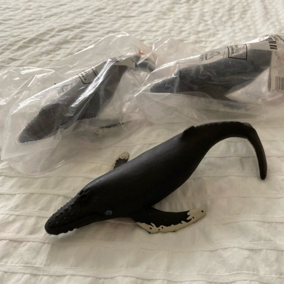 Safari Ltd Humpback Whale - Picture 2 of 2